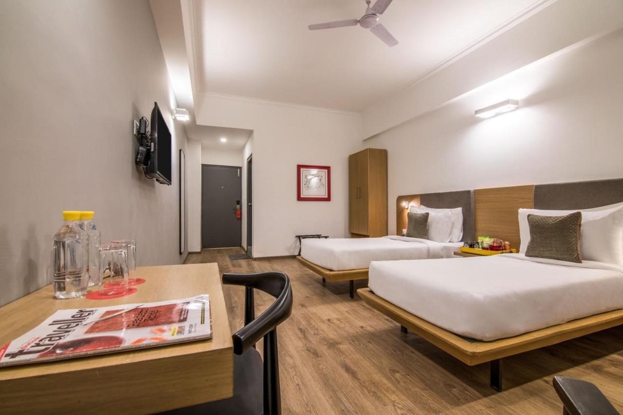 Oyo Townhouse 028 Corporate Suite Noida Exterior foto