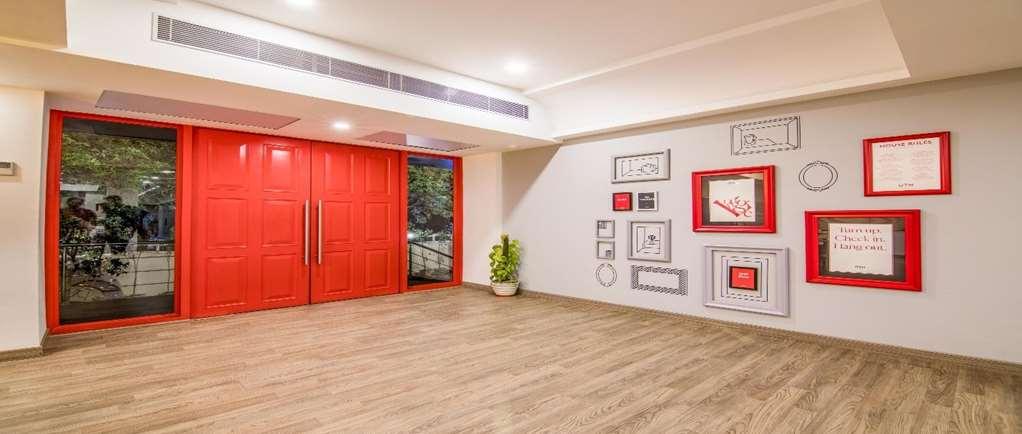 Oyo Townhouse 028 Corporate Suite Noida Einrichtungen foto